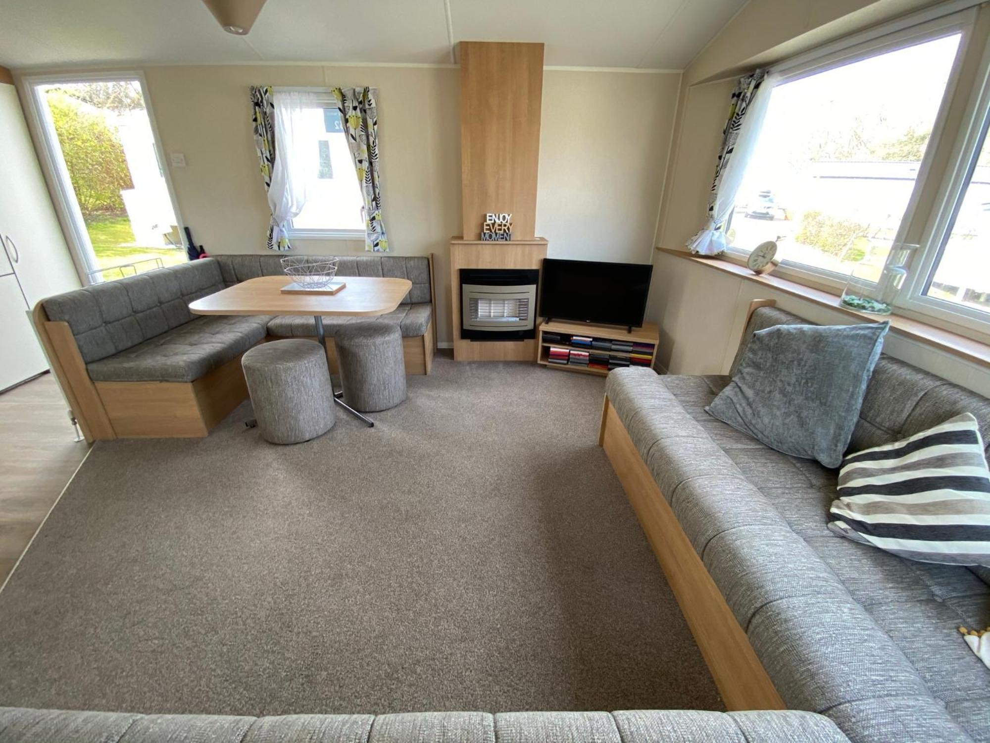 Whitecliff Bay Holiday Park - Most Popular Location Near Pools, Clubs And Beach Бембридж Экстерьер фото